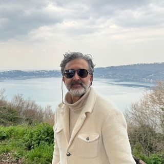 GIRO DEL MONDO IN TERRA BUSTOCCA. Ibrahim Malla, fotografo internazionale che unisce Siria e Italia: «Grato a Silvia, senza di lei non sarei dove sono»