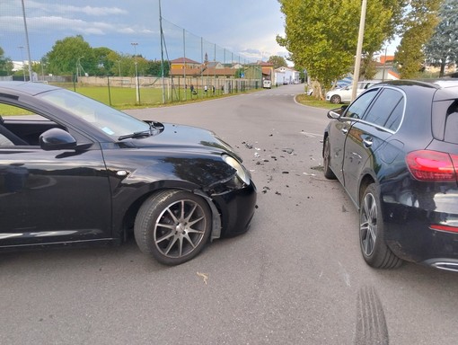 Le auto coinvolte nella collisione della serata