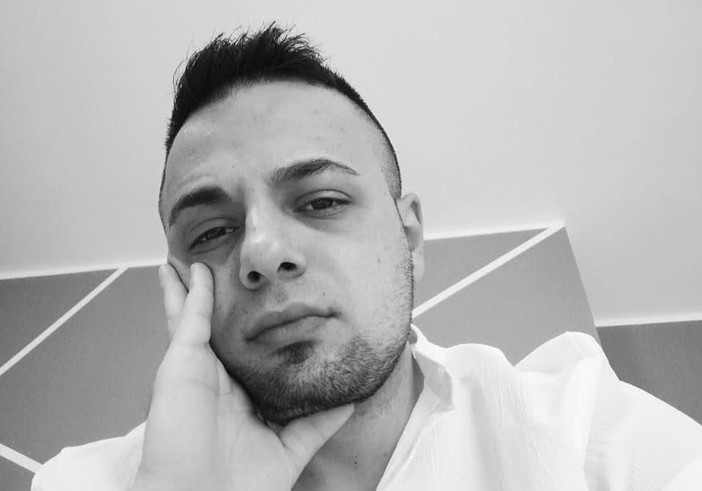 Enzo Ambrosino Enzo Ambrosino