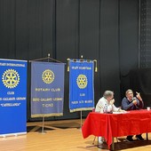 VIDEO. Lo psicoterapeuta Matteo Lancini a Olgiate e la generazione delle emozioni negate: quando agli adolescenti è stato chiesto di proteggere gli adulti dal loro stesso disagio