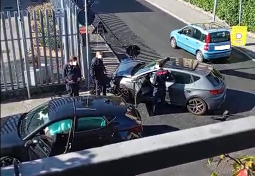 Incidente in via Bellini, Carabinieri e soccorsi sul posto Incidente in via Bellini, Carabinieri e soccorsi sul posto