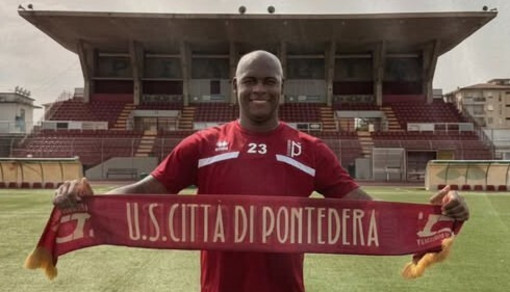 Il neo acquisto dei granata Victor Ibarbo (foto profilo facebook U.S. Città di Pontedera) Il neo acquisto dei granata Victor Ibarbo (foto profilo facebook U.S. Città di Pontedera)