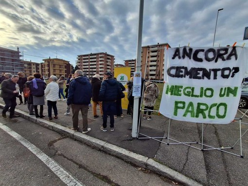 Legambiente - Presidio accanto al terreno di Beata Giuliana
