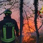 Incendio di Laveno sconfitto: il giorno del grazie e delle indagini sulle cause Incendio di Laveno sconfitto: il giorno del grazie e delle indagini sulle cause
