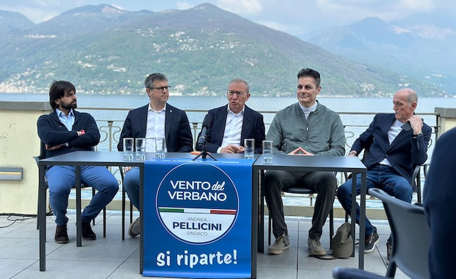La presentazione della candidatura di Andrea Pellicini a sindaco di Luino (foto tratta da Luinonotizie.it)