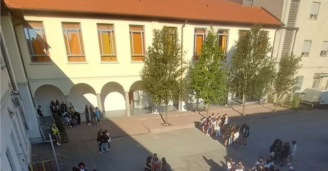 (Foto profilo instagram @liceoblaisepascal) (Foto profilo instagram @liceoblaisepascal)