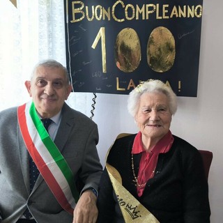 Laura Gallo insieme all'assessore Mario Cislaghi