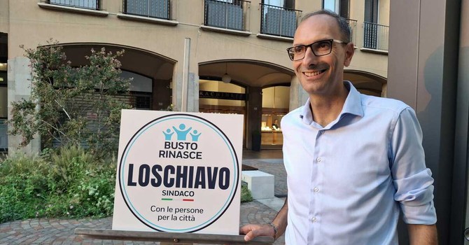 Salvatore Loschiavo annuncia: «Sarò il candidato sindaco di “Busto rinasce”» Salvatore Loschiavo annuncia: «Sarò il candidato sindaco di “Busto rinasce”»