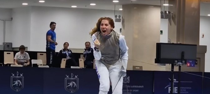 Marta Cammilletti esulta un attimo dopo aver vinto all'ultima stoccata contro la russa Biryukova Marta Cammilletti esulta un attimo dopo aver vinto all'ultima stoccata contro la russa Biryukova
