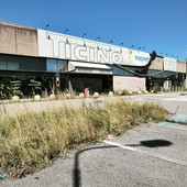 Ex Carrefour di via delle Allodole, c’è un nuovo proprietario. Rinasce il polo commerciale di Madonna Regina?