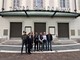 Le minoranze hanno presentato la mozione davanti al Teatro Condominio Vittorio Gassman