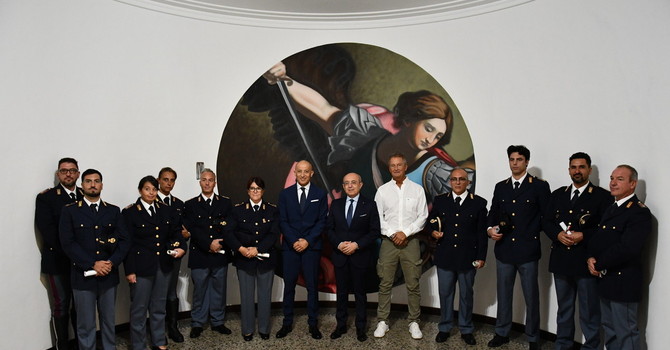 Violenza sessuale su un giovane disabile, riconoscimento agli agenti di Busto che hanno condotto l’indagine