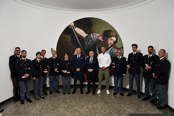 Violenza sessuale su un giovane disabile, riconoscimento agli agenti di Busto che hanno condotto l’indagine Violenza sessuale su un giovane disabile, riconoscimento agli agenti di Busto che hanno condotto l’indagine