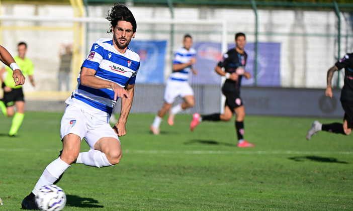 Nando Mastroianni, con i suoi 8 gol in campionato, ha provato a tenere a galla la Pro Patria