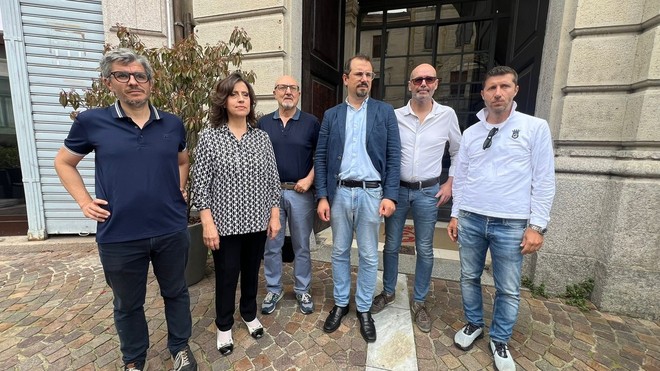VIDEO. Minoranze in piazza a Gallarate: “Solidarietà preziosa. Ma ora si prenda posizione contro chi ha sdoganato l’indicibile”