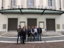 Le minoranze hanno presentato la mozione davanti al Teatro Condominio Vittorio Gassman