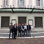 Le minoranze hanno presentato la mozione davanti al Teatro Condominio Vittorio Gassman