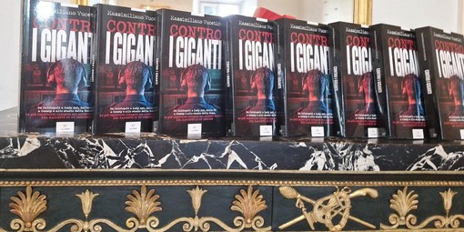 foto dalla pagina Facebook dell'autore foto dalla pagina Facebook dell'autore