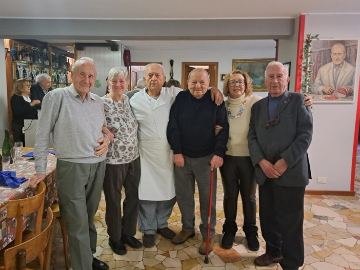 Ninetto Pellegatta, Alma Gorletta Colombo, Gino Valenti, Carlo Rimoldi, Bianca Rivolta, Franco Baretti Ninetto Pellegatta, Alma Gorletta Colombo, Gino Valenti, Carlo Rimoldi, Bianca Rivolta, Franco Baretti