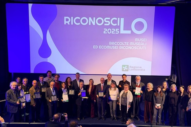 La consegna delle targhe ai nuovi musei La consegna delle targhe ai nuovi musei