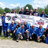La giornata con i pescatori sul lago Mallone conquista 42 bambini della scuola Montessori La giornata con i pescatori sul lago Mallone conquista 42 bambini della scuola Montessori