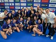 Catania festeggia la vittoria nella Coppa Italia di pallanuoto femminile (foto ekipeorizzonte.com)