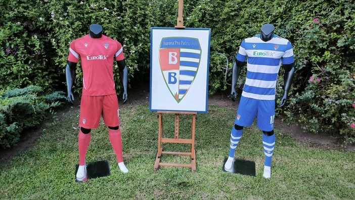 Pro Patria, sale la febbre biancoblù: giovedì la presentazione in piazza della squadra