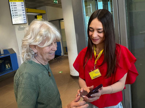 Altro che boomer, anziani sempre più digitali in provincia di Varese: in crescita gli over 80 che utilizzano la App di Poste Italiane Altro che boomer, anziani sempre più digitali in provincia di Varese: in crescita gli over 80 che utilizzano la App di Poste Italiane