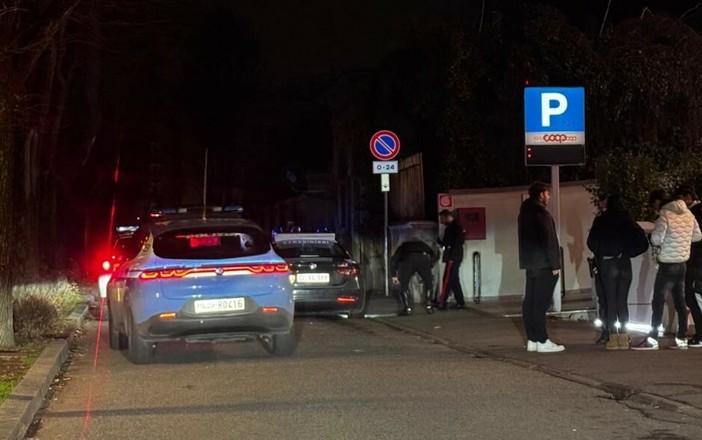 Vandalismo in viale Duca d’Aosta: forate le gomme a un’auto dei Carabinieri