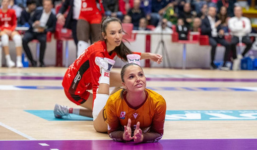 Uyba-Macerata 1-3 (foto LVF) Uyba-Macerata 1-3 (foto LVF)