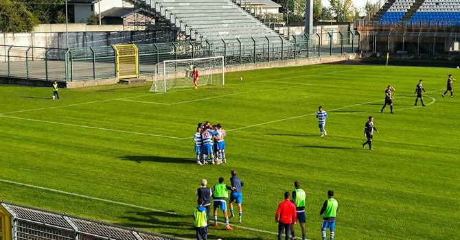L'esultanza dopo il temporaneo 1-0 di Rossi