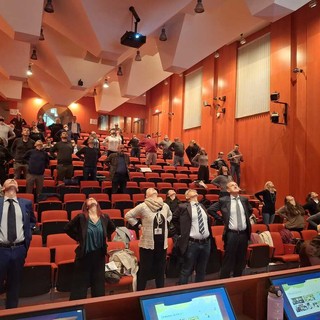 Pausa dinamica, con esercizi, al convegno sul progetto Whp
