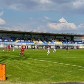 Imbarazzante Pro Patria. Il Lecco passeggia allo Speroni Imbarazzante Pro Patria. Il Lecco passeggia allo Speroni