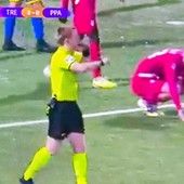 Triplice fischio di Bozzetto, Pro Patria al tappeto a Trento Triplice fischio di Bozzetto, Pro Patria al tappeto a Trento