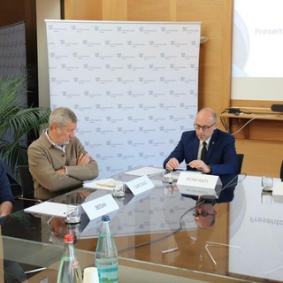 Con il Pmi Day Varese 2025 gli studenti delle scuole medie saranno chiamati a creare nuovi “Pianeti” insieme alle imprese Con il Pmi Day Varese 2025 gli studenti delle scuole medie saranno chiamati a creare nuovi “Pianeti” insieme alle imprese