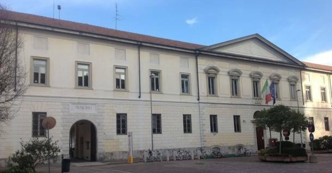 Sede servizi sociali, avanti con l'ipotesi privata. Chiosco del Parco Comerio, si ricomincia da capo