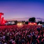 Rugby Sound al via, scattano le ordinanze: stop ad alcol, vetro e accessi all'Isola del Castello Rugby Sound al via, scattano le ordinanze: stop ad alcol, vetro e accessi all'Isola del Castello