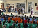 Gli assessori Albani, Colombo e Folegani salutano i bambini della primaria Gli assessori Albani, Colombo e Folegani salutano i bambini della primaria