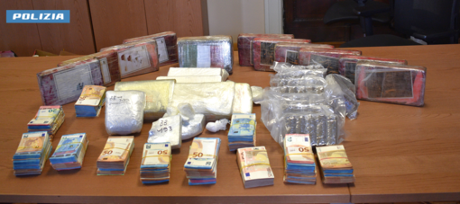 Sequestrati 21 chili di cocaina e 4 chili di hashish dal Commissariato di Busto