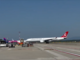 L'aereo atterrato a Malpensa dalla Turchia con a bordo le salme dei sub italiani morti alle Maldive L'aereo atterrato a Malpensa dalla Turchia con a bordo le salme dei sub italiani morti alle Maldive