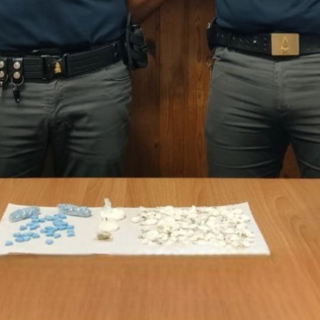 Cocaina, ecstasy e hashish dalla Svizzera: la Finanza di Como arresta due italiani