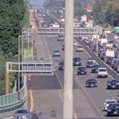 Le code in Autolaghi in conseguenza dell'incidente viste dalla webcam di Autostrade per l'Italia
