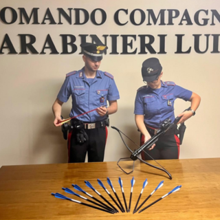 Violenta la compagna e picchia la cognata: 46enne arrestato dai Carabinieri