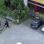 Minorenni con il coltello seguono un automobilista per rapinarlo: arrestati dalla polizia