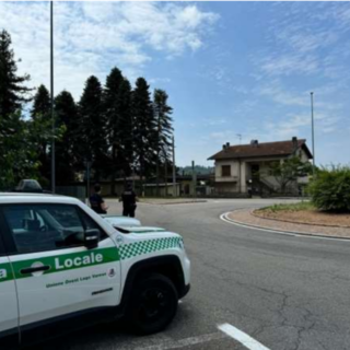 Guidava con la patente sospesa e ubriaco: automobilista denunciato dalla polizia locale di Bardello con Malgesso e Bregano