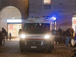 La Cri di Busto alla partenza di “BA è Natale” (foto Luca Micheli)