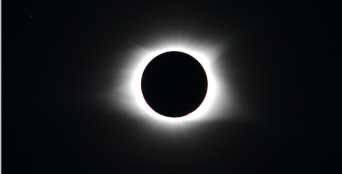 L'immagine di un'eclissi sul sito del Centro Geofisico Prealpino L'immagine di un'eclissi sul sito del Centro Geofisico Prealpino