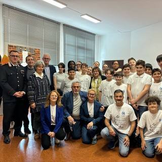 In cammino con Peppino Impastato: le De Amicis in scena per i martiri della legalità