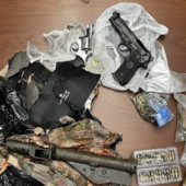 Armi e munizioni nascoste in una grotta al Campo dei Fiori