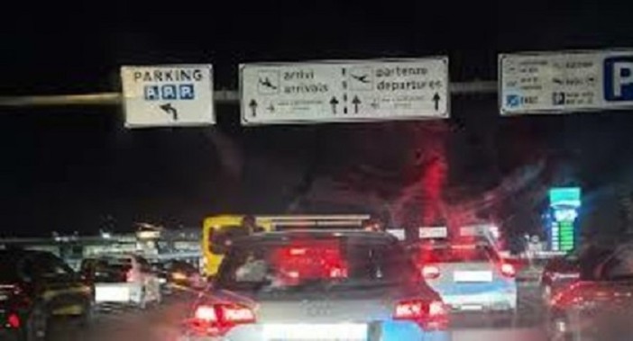 Giro di vite contro la sosta selvaggia intorno a Malpensa Giro di vite contro la sosta selvaggia intorno a Malpensa